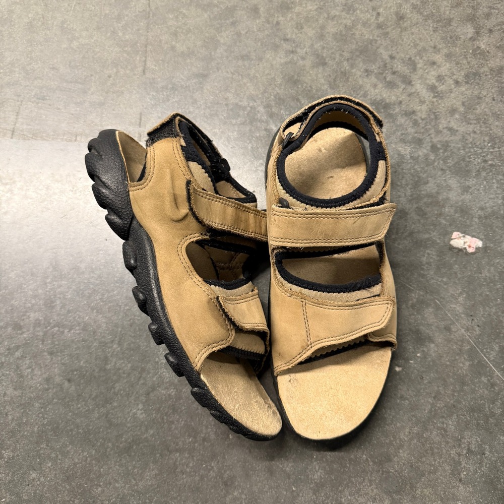 Nike ACG Air Deschutz Sandals Mens 9 Tan Black Leather Strappy Hiking 103021-201